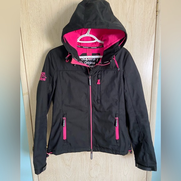 SUPERDRY Original Windtrekker Japan Black & pink Hooded Jacket Sz Medium - Picture 4 of 16